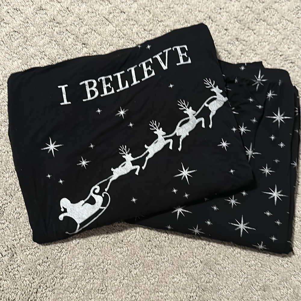 KICKEE Pajama Set